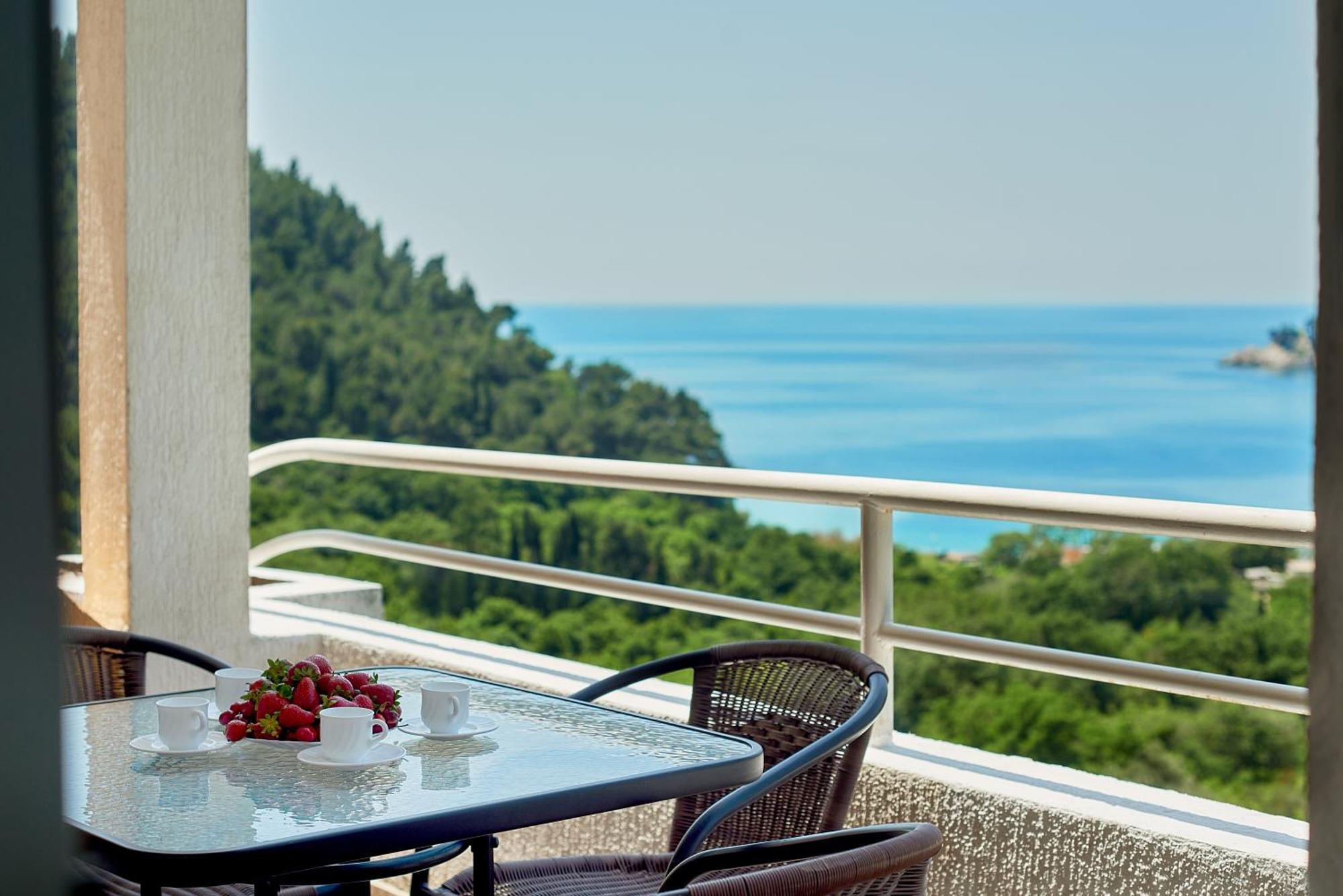 Apartments Villa Relax Petrovac Kültér fotó